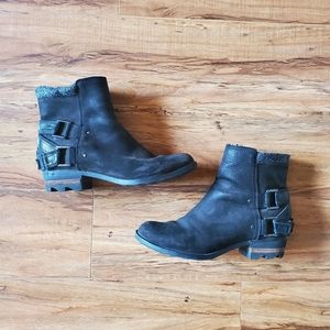 Sorel Lolla Bootie, size 9.5